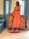 Longue robe évasée marron